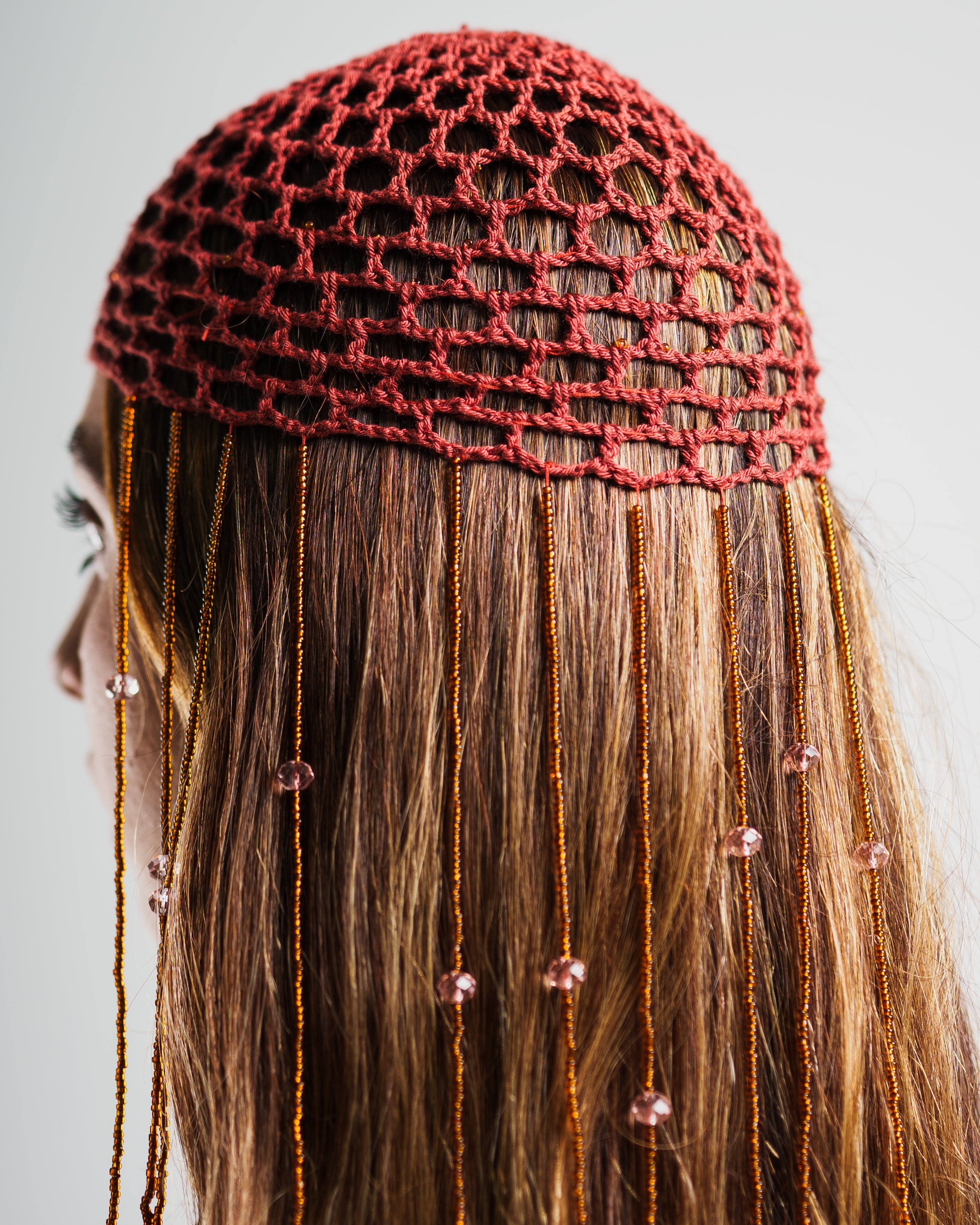 Mona Statement Head Piece